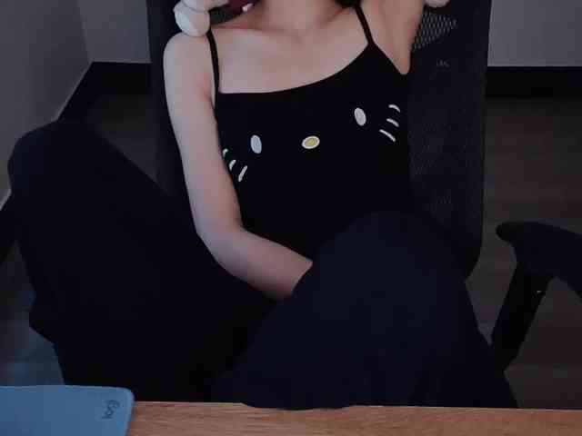 X0X0-oo webcam