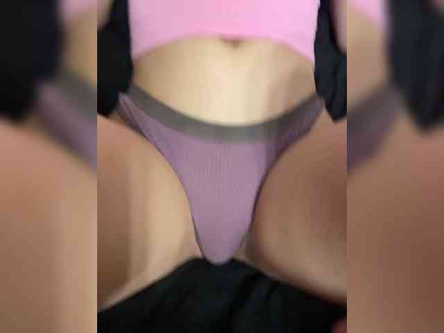 AmazingGirl55 webcam