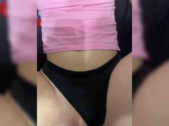 AmazingGirl55 webcam