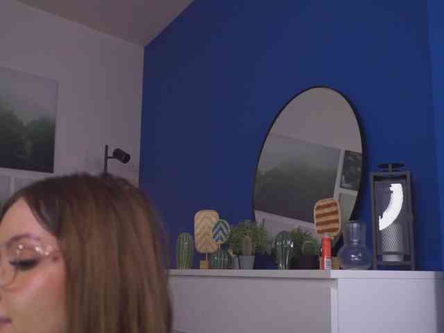 CrystalMooon webcam