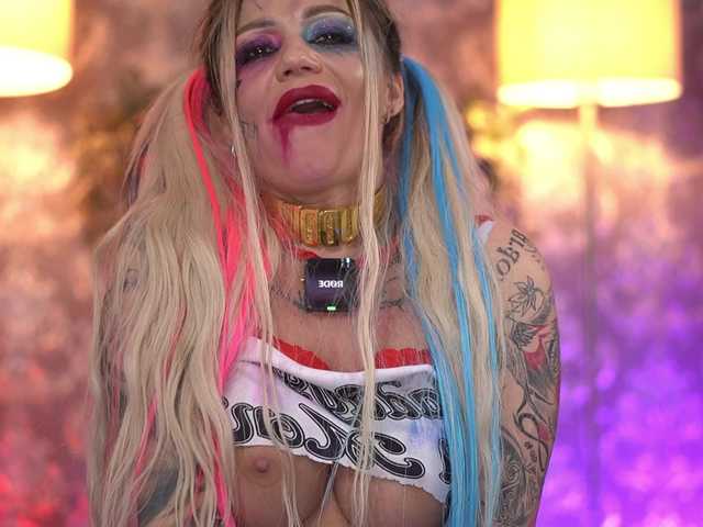 AlmaVelia's BongaCams show and profile