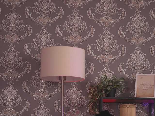 AlmaVelia's BongaCams show and profile