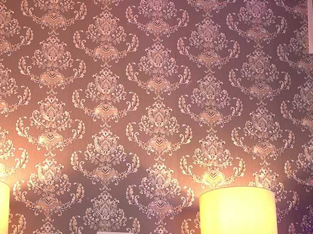 AlmaVelia's BongaCams show and profile