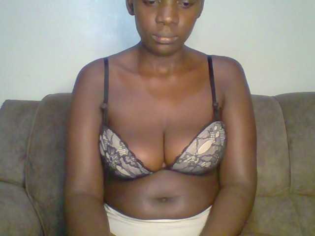 bustybliss webcam bongacams model stream image