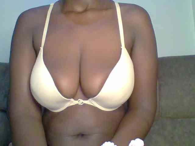 bustybliss webcam