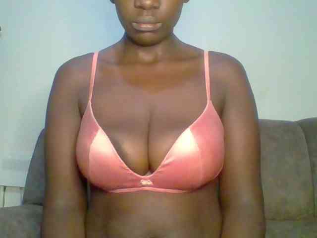 bustybliss webcam