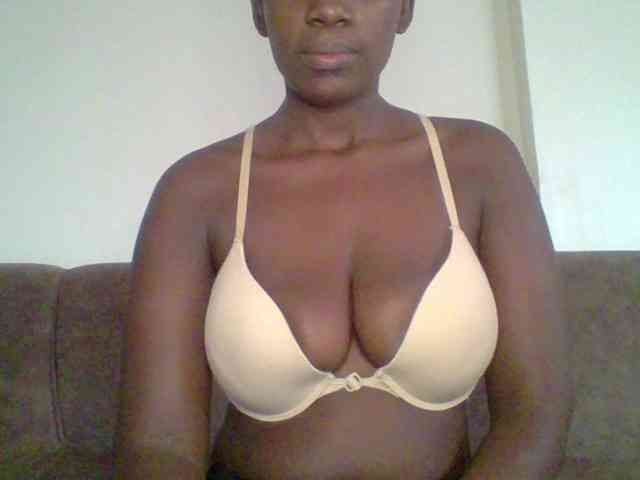 bustybliss webcam