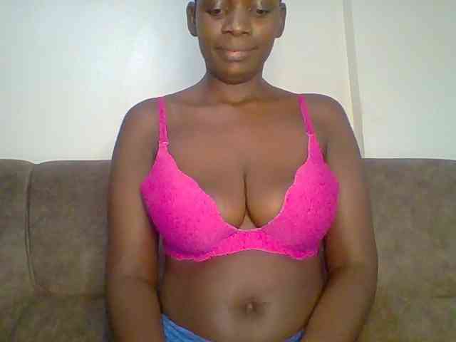 bustybliss webcam