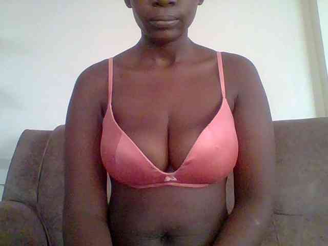 bustybliss webcam
