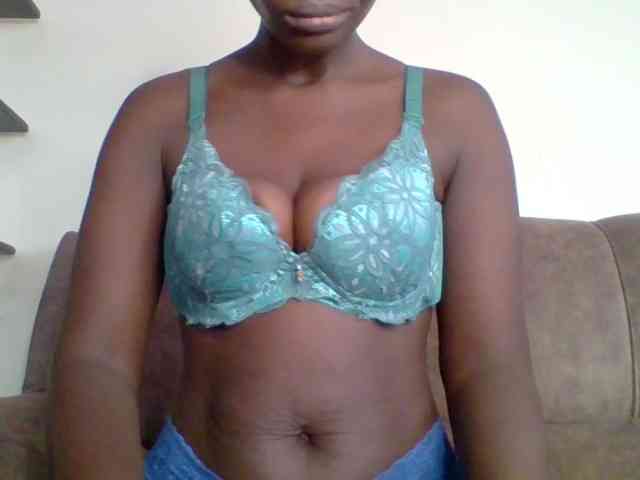 bustybliss webcam