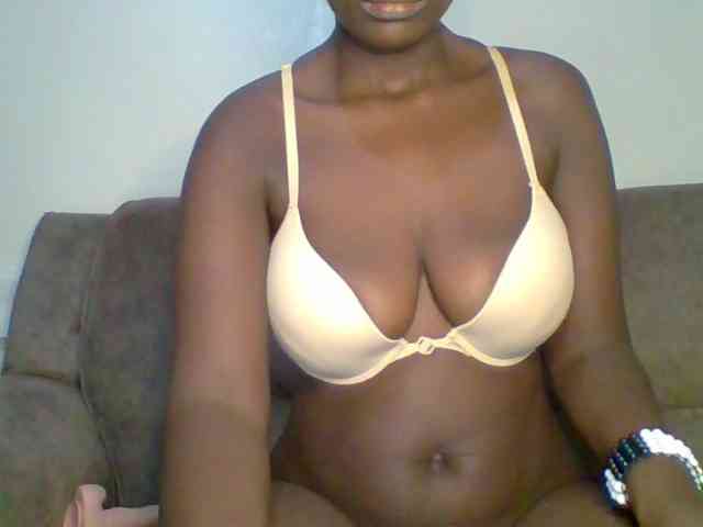 bustybliss webcam