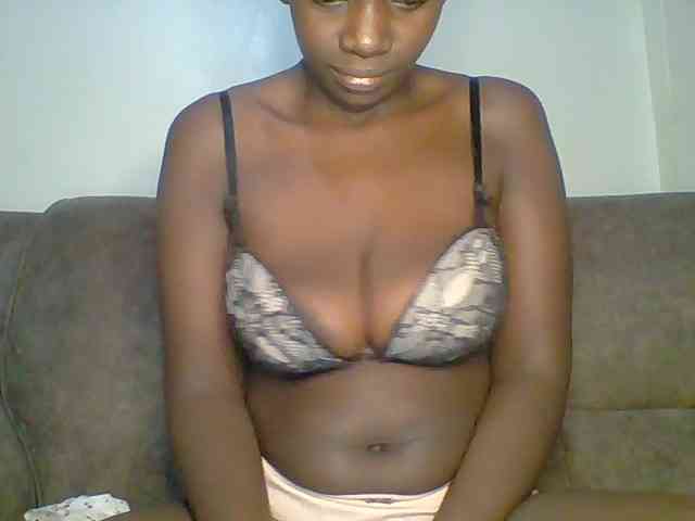 bustybliss webcam