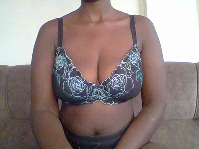 bustybliss webcam