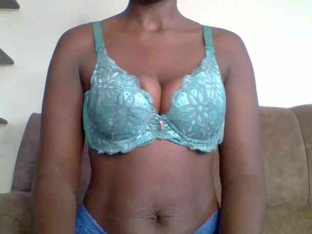 bustybliss webcam