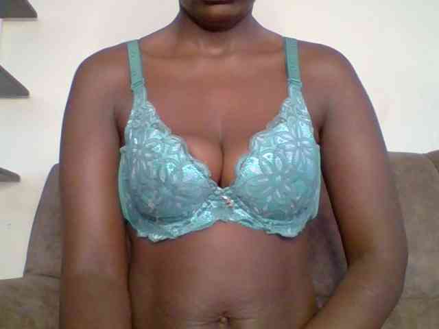 bustybliss webcam
