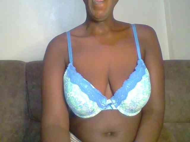 bustybliss webcam