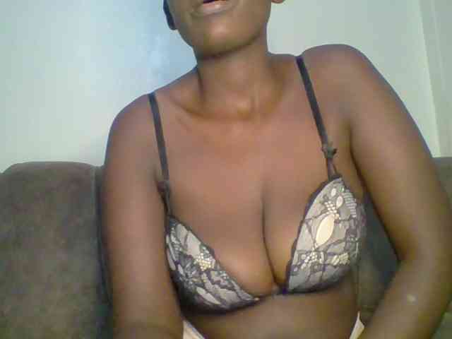 bustybliss webcam