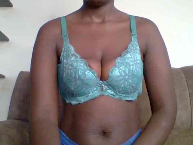 bustybliss webcam