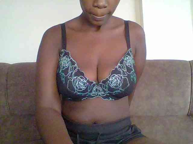 bustybliss webcam