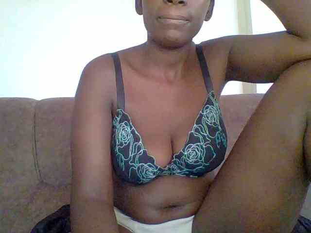 bustybliss webcam