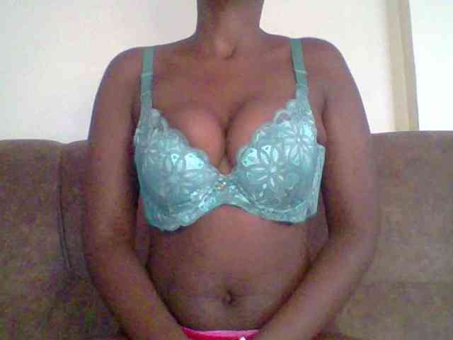 bustybliss webcam