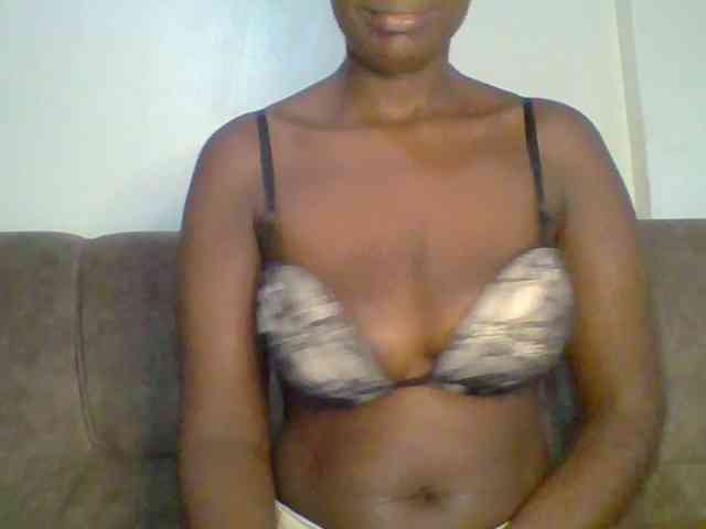 bustybliss webcam