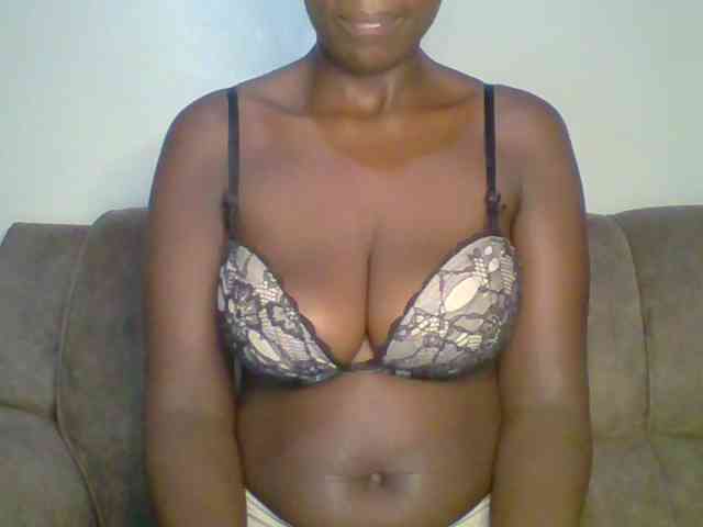 bustybliss webcam