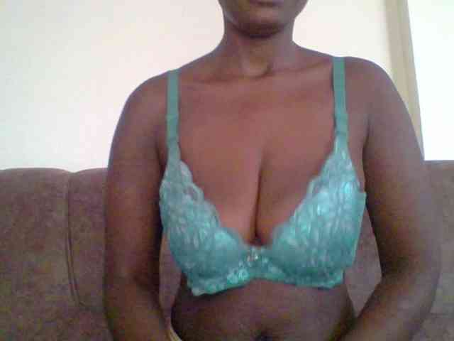 bustybliss webcam