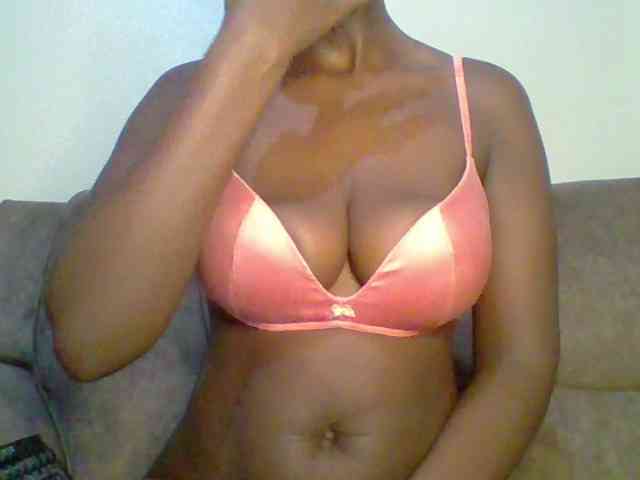 bustybliss webcam