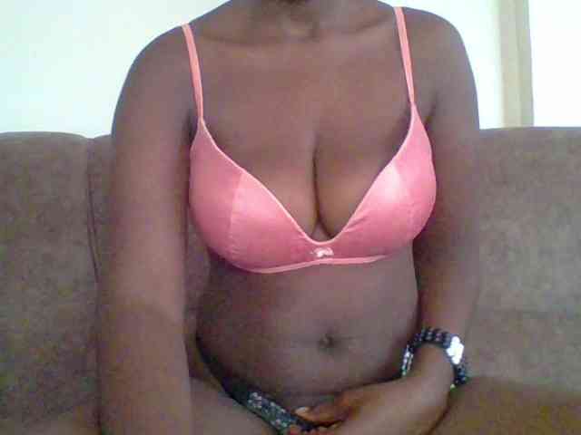 bustybliss webcam