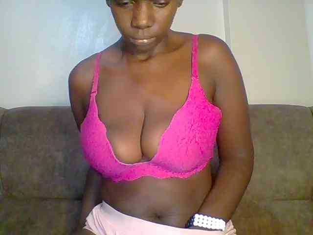 bustybliss webcam