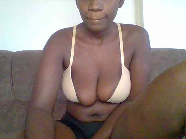 bustybliss webcam