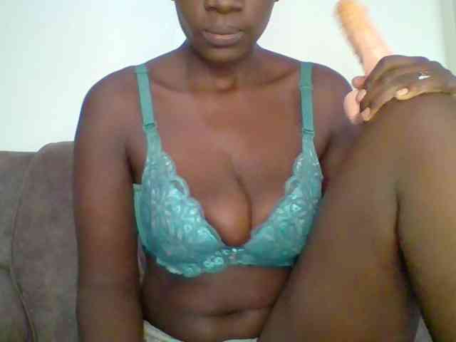 bustybliss webcam