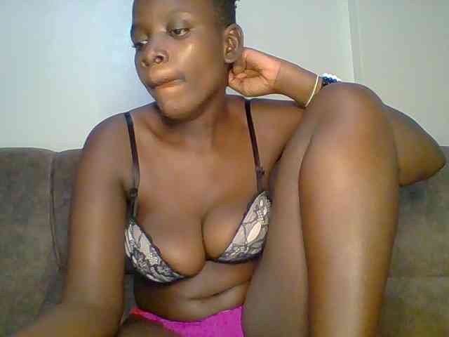 bustybliss webcam