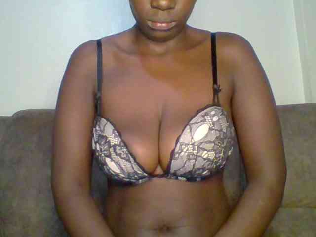 bustybliss webcam