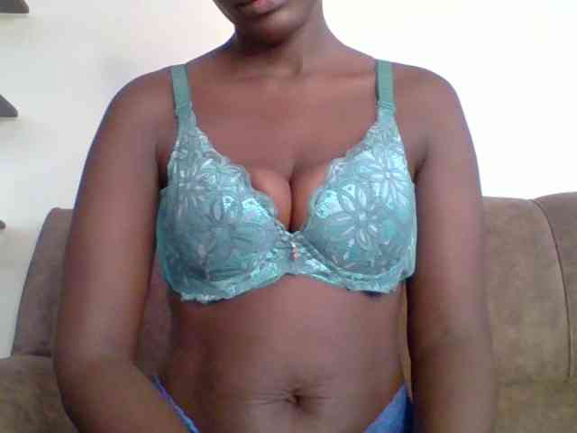 bustybliss webcam