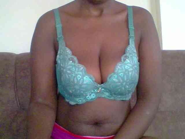 bustybliss webcam