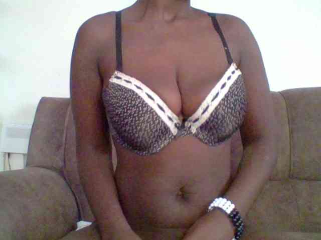 bustybliss webcam