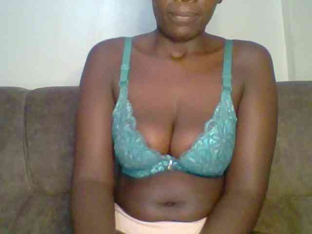 bustybliss webcam