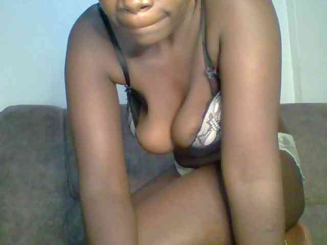 bustybliss webcam