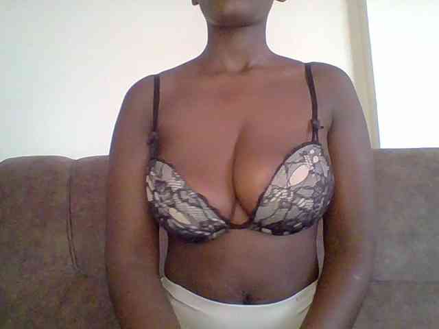 bustybliss webcam