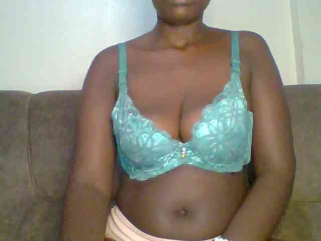 bustybliss webcam