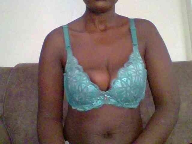 bustybliss webcam