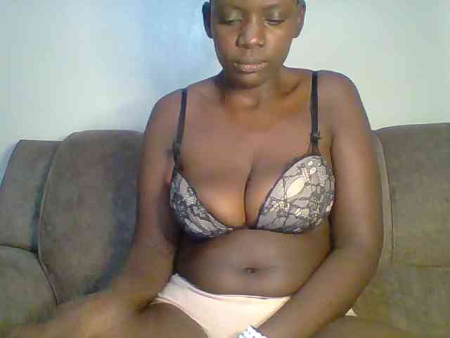bustybliss webcam