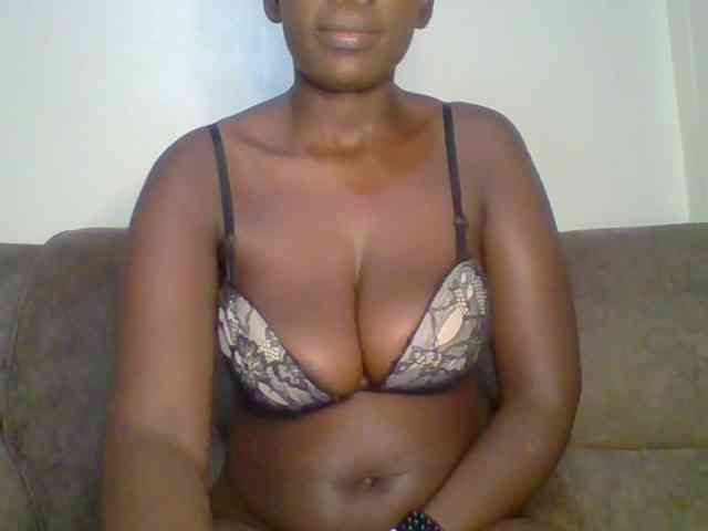 bustybliss webcam