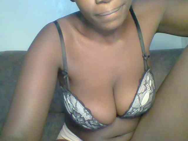 bustybliss webcam