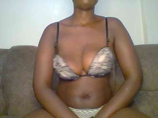 bustybliss webcam