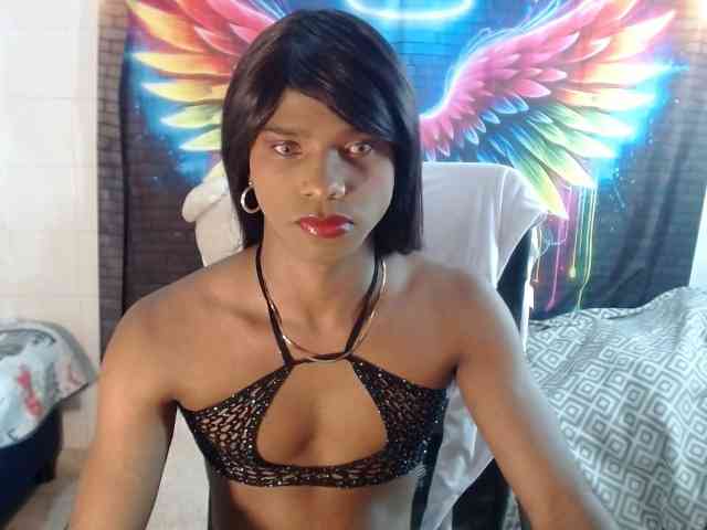 angelica-bragann Live Webcam on BongaCams