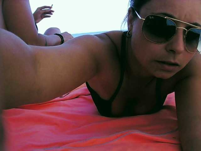  LadysG chat room