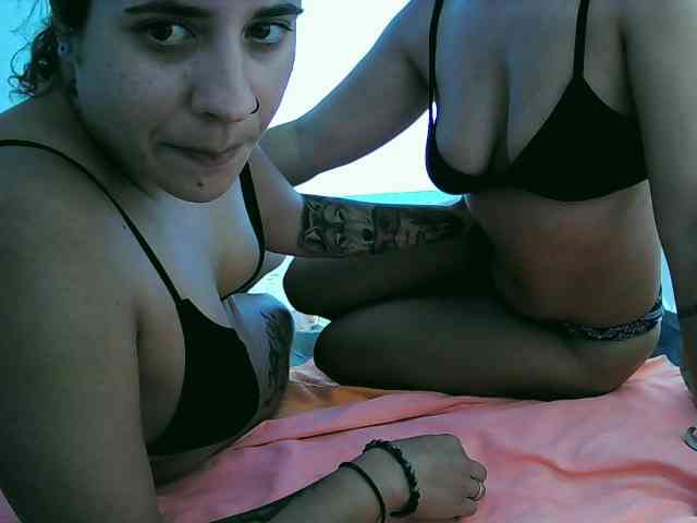 LadysG webcam